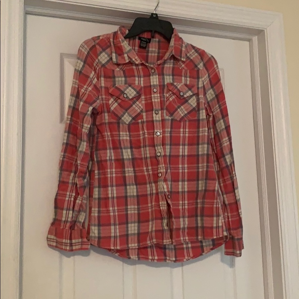 Long sleeve flannel button up